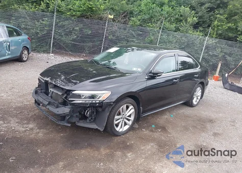 2020 Volkswagen Passat 2.0T Se z USA, uszkodzony, nr VIN 1VWSA7A32LC021925